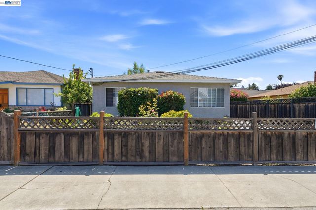 1318 Hudson St, Redwood City, CA 94061