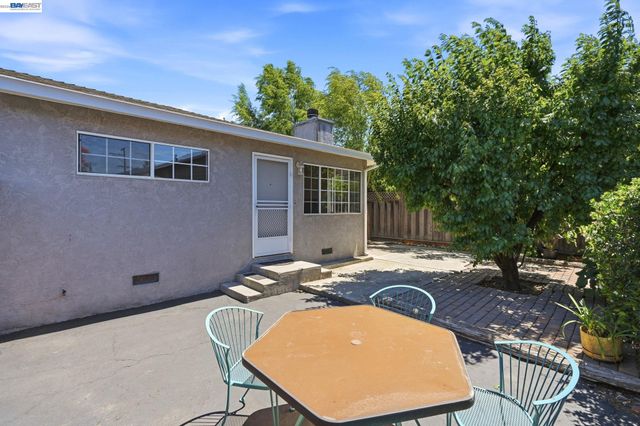 1318 Hudson St, Redwood City, CA 94061