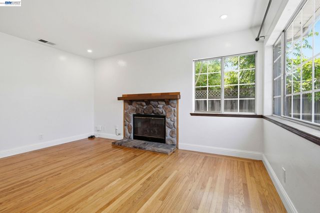 1318 Hudson St, Redwood City, CA 94061