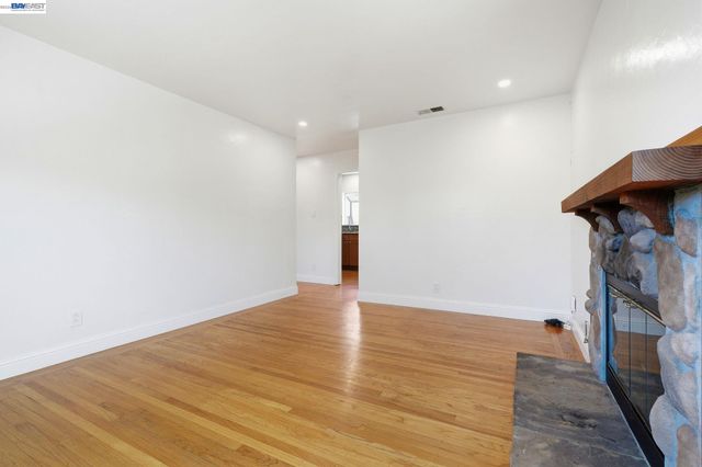 1318 Hudson St, Redwood City, CA 94061