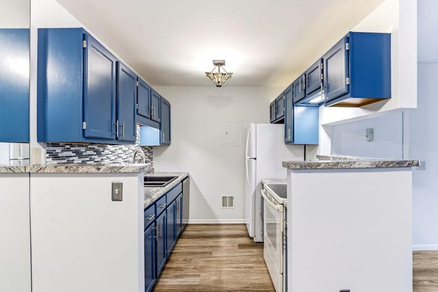 2310 Benson Avenue H, Saint Paul, MN 55116