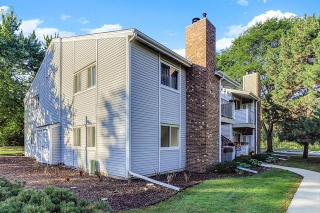 2310 Benson Avenue H, Saint Paul, MN 55116
