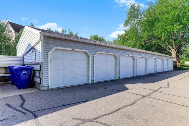 2310 Benson Avenue H, Saint Paul, MN 55116