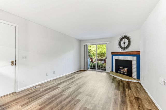 2310 Benson Avenue H, Saint Paul, MN 55116