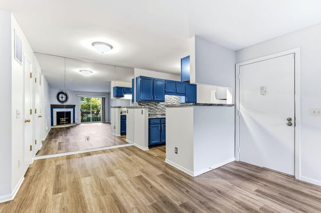 2310 Benson Avenue H, Saint Paul, MN 55116