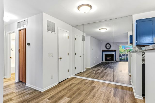 2310 Benson Avenue H, Saint Paul, MN 55116