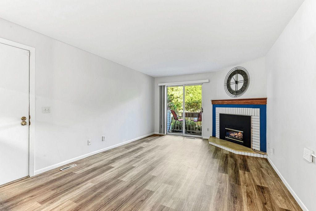 2310 Benson Avenue H, Saint Paul, MN 55116 — photo 5
