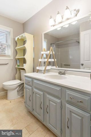 857 HANCOCK DR, Gettysburg, PA 17325