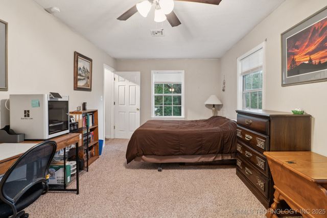 2204 S Oswego Place, Tulsa, OK 74114