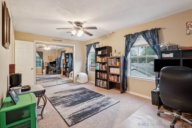 2204 S Oswego Place, Tulsa, OK 74114