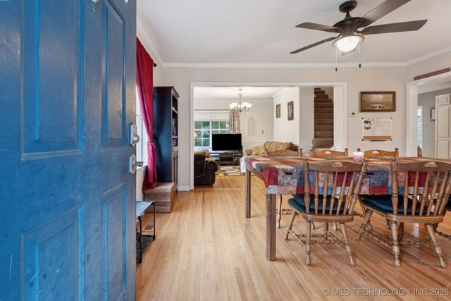 2204 S Oswego Place, Tulsa, OK 74114