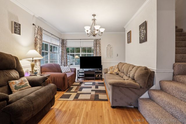 2204 S Oswego Place, Tulsa, OK 74114