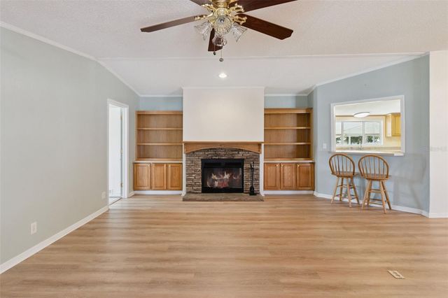 575 LINDSEY DRIVE, Lakeland, FL 33809