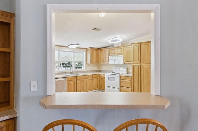 575 LINDSEY DRIVE, Lakeland, FL 33809