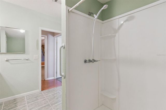 575 LINDSEY DRIVE, Lakeland, FL 33809