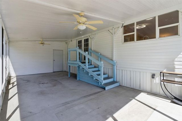 575 LINDSEY DRIVE, Lakeland, FL 33809