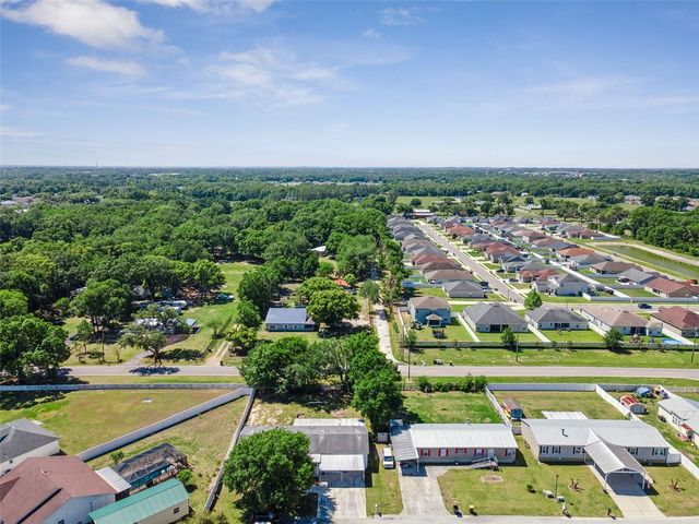 575 LINDSEY DRIVE, Lakeland, FL 33809