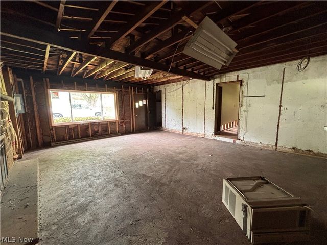 4672 Veterans Boulevard, New Cumberland, WV 26047
