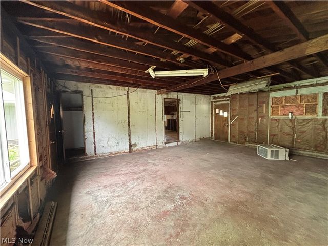 4672 Veterans Boulevard, New Cumberland, WV 26047