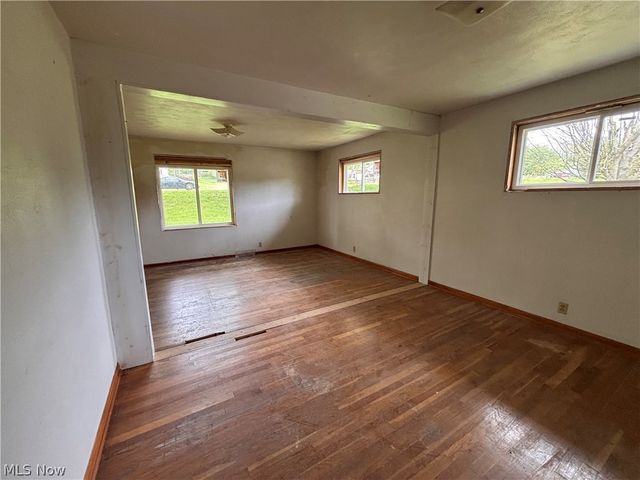 4672 Veterans Boulevard, New Cumberland, WV 26047