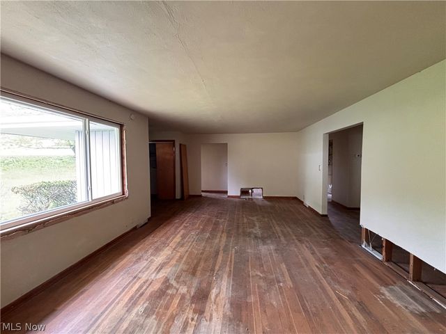 4672 Veterans Boulevard, New Cumberland, WV 26047