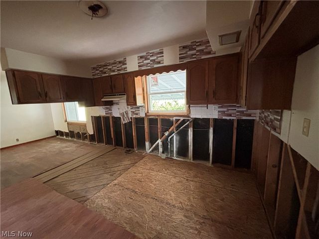 4672 Veterans Boulevard, New Cumberland, WV 26047