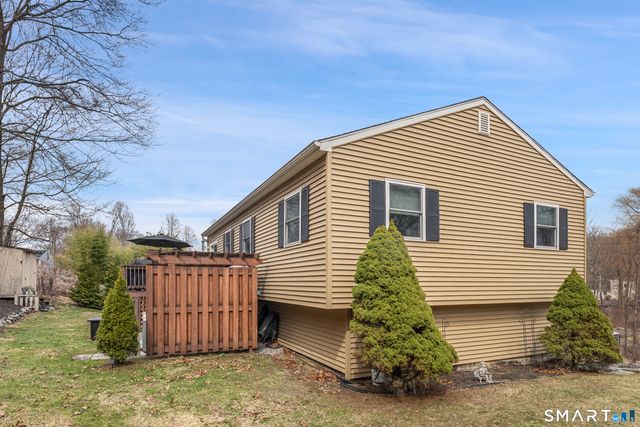 14 Valley Road, Danbury, CT 06811