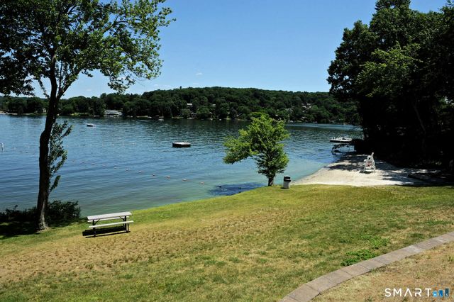 14 Valley Road, Danbury, CT 06811