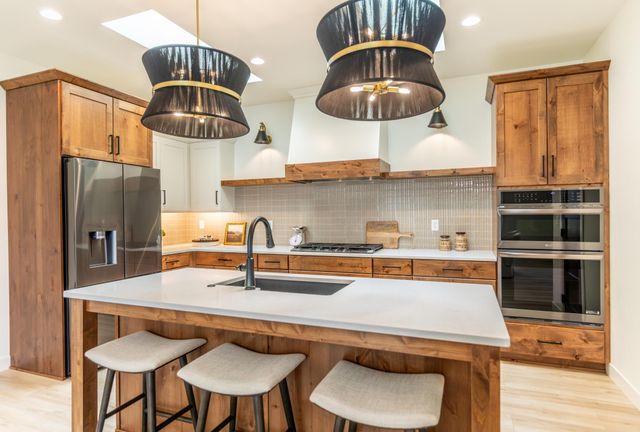 662 Rania Way W, West Fargo, ND 58078