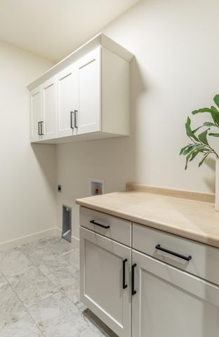 662 Rania Way W, West Fargo, ND 58078