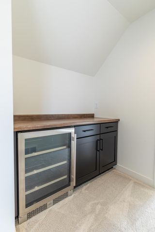 662 Rania Way W, West Fargo, ND 58078