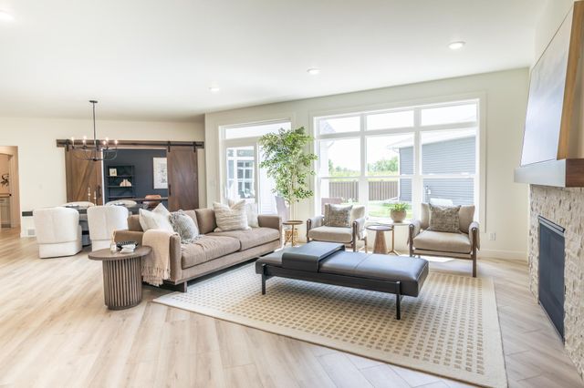 662 Rania Way W, West Fargo, ND 58078