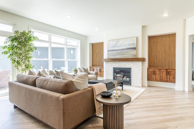 662 Rania Way W, West Fargo, ND 58078