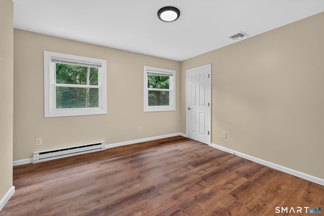 11 Glover Avenue, Old Lyme, CT 06371
