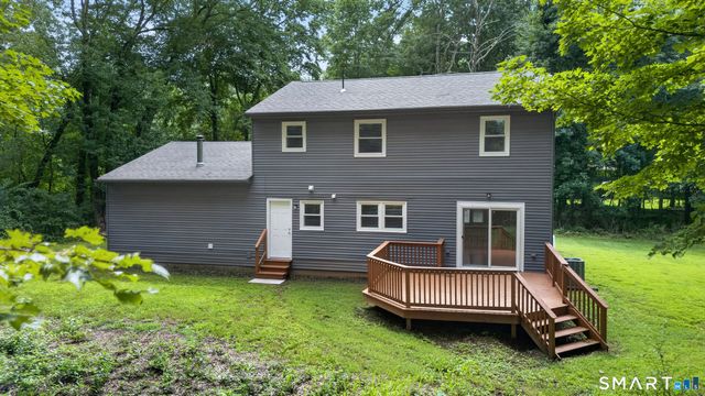 11 Glover Avenue, Old Lyme, CT 06371
