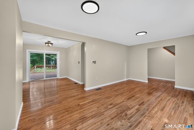 11 Glover Avenue, Old Lyme, CT 06371