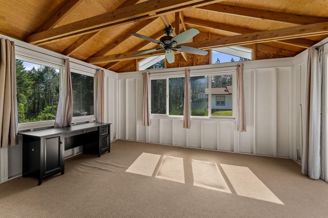 2276 Azalea Drive, Grants Pass, OR 97526