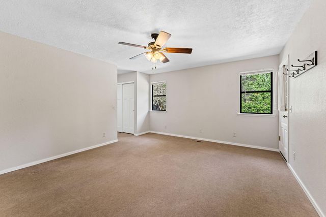 2276 Azalea Drive, Grants Pass, OR 97526