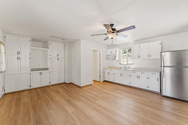 2276 Azalea Drive, Grants Pass, OR 97526