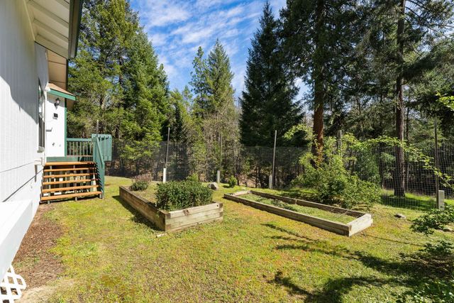 2276 Azalea Drive, Grants Pass, OR 97526