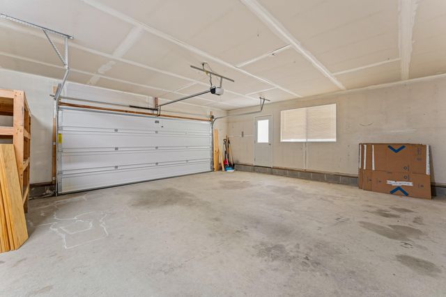 2276 Azalea Drive, Grants Pass, OR 97526