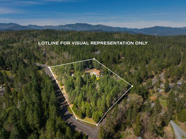 2276 Azalea Drive, Grants Pass, OR 97526