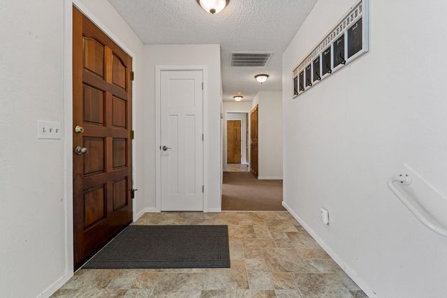 2276 Azalea Drive, Grants Pass, OR 97526