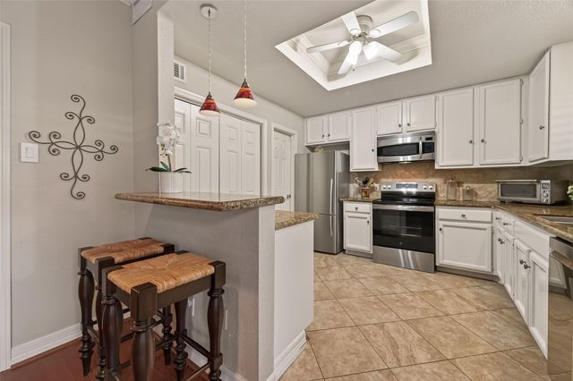 11711 Memorial Drive 17, Houston, TX 77024