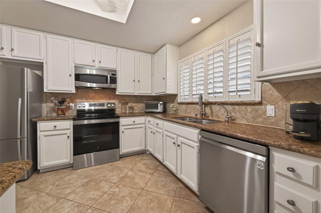 11711 Memorial Drive 17, Houston, TX 77024