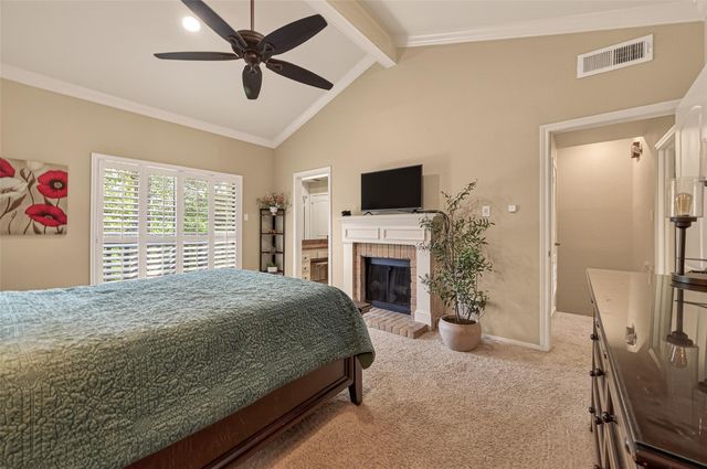 11711 Memorial Drive 17, Houston, TX 77024