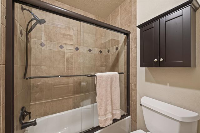 11711 Memorial Drive 17, Houston, TX 77024