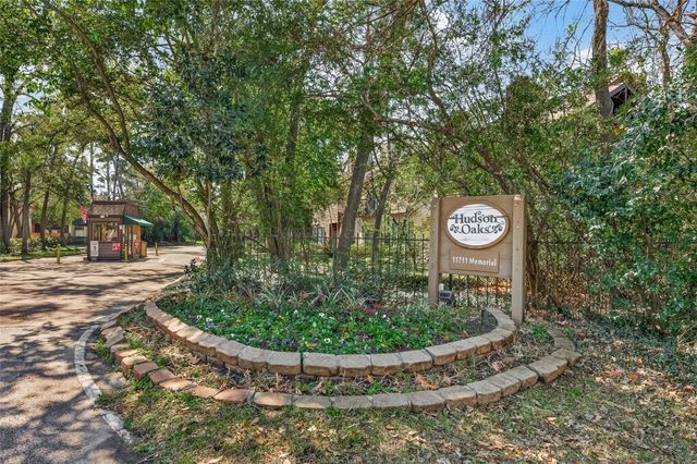 11711 Memorial Drive 17, Houston, TX 77024
