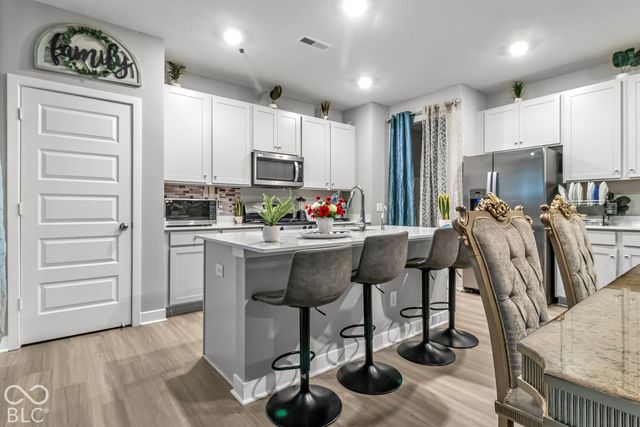7349 Parkstay, Camby, IN 46113