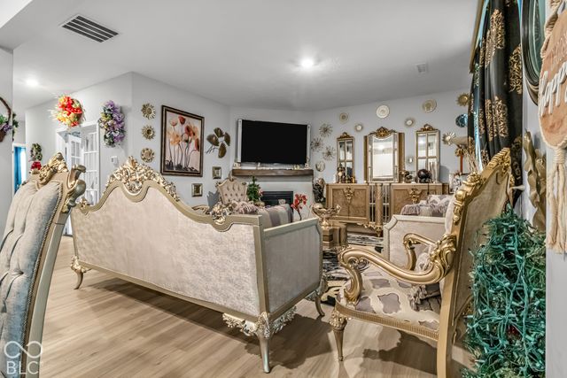 7349 Parkstay, Camby, IN 46113